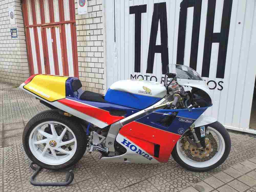 RC30 racing